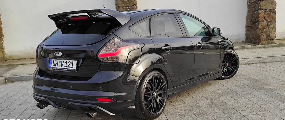 Ford Focus cena 37900 przebieg: 180000, rok produkcji 2011 z Świebodzice małe 154